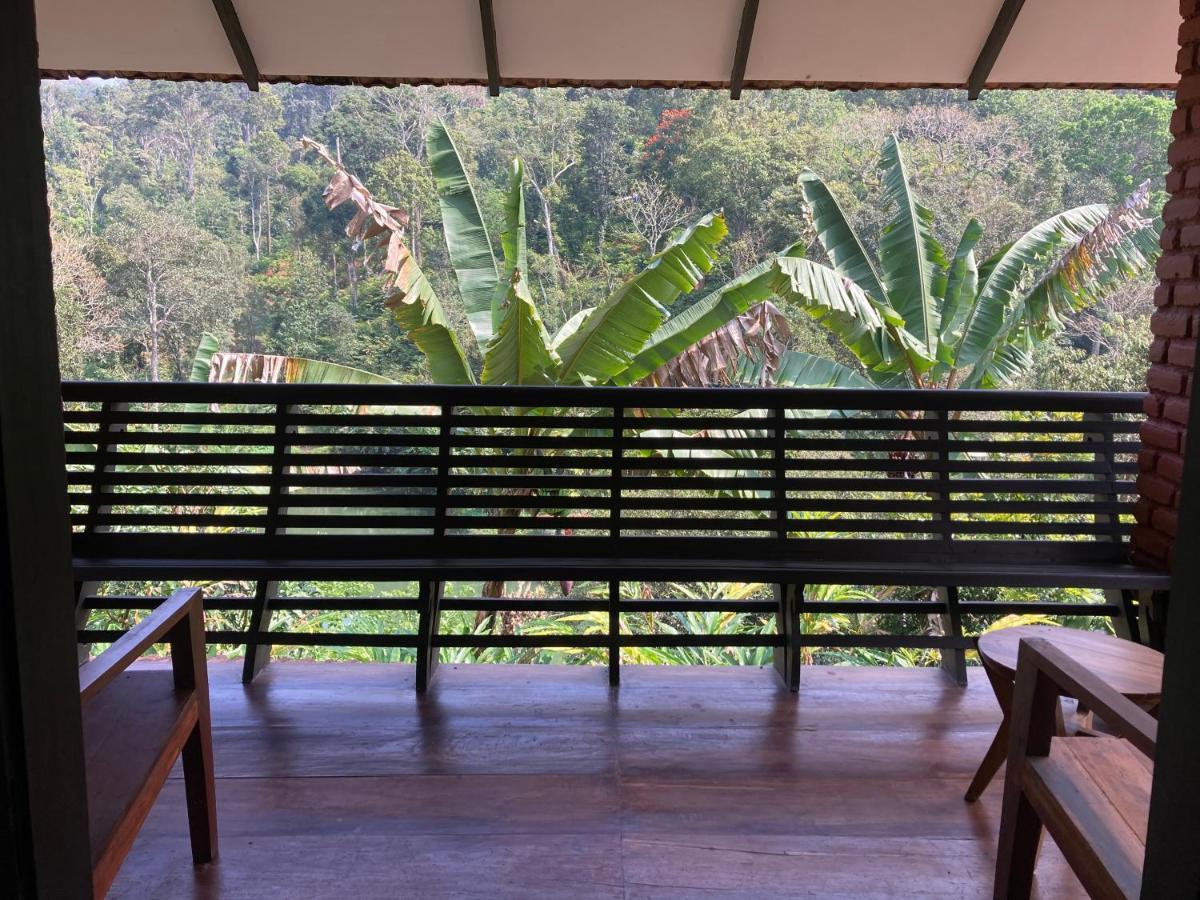Spice Forest Plantation Homestay, Thekkady Vandiperiyār Esterno foto