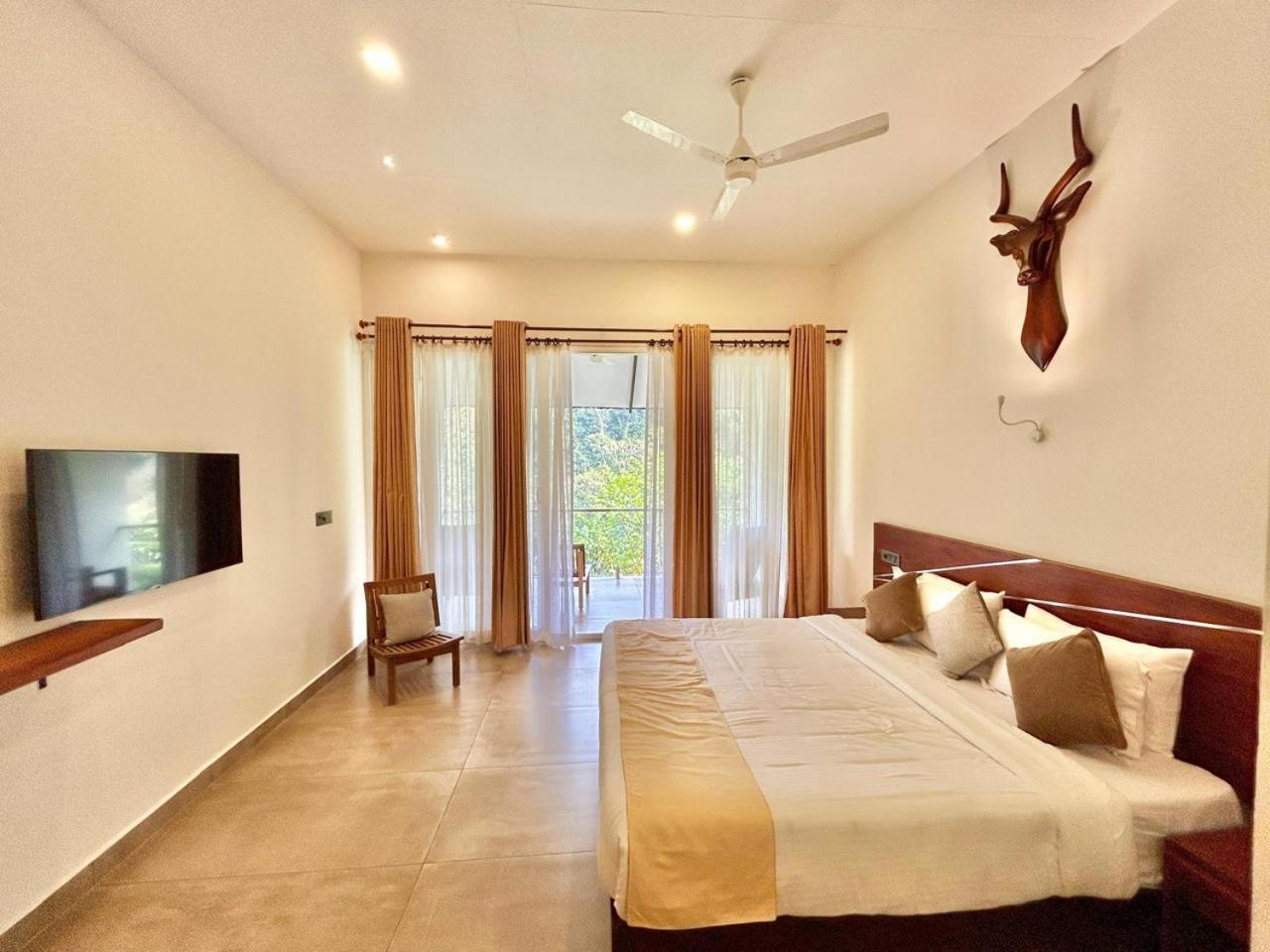 Spice Forest Plantation Homestay, Thekkady Vandiperiyār Esterno foto
