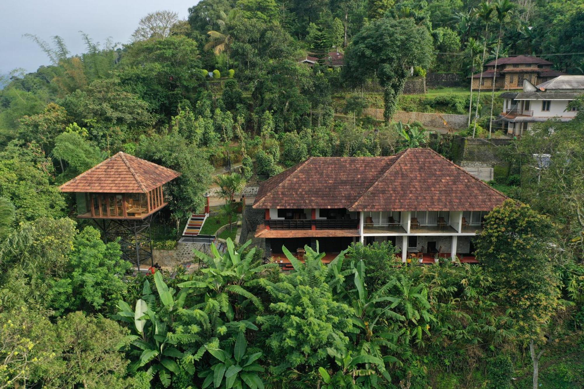 Spice Forest Plantation Homestay, Thekkady Vandiperiyār Esterno foto
